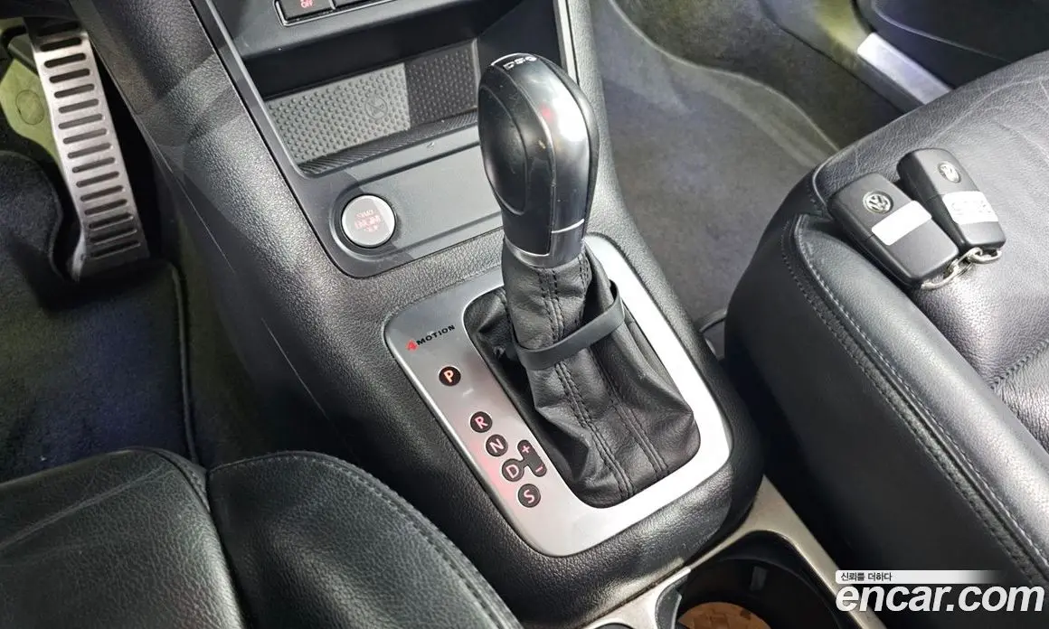 Volkswagen Tiguan 2015 2.0 автомат (гидро), фото 9 Volkswagen Tiguan 2015 2.0 автомат (гидро), фото 9