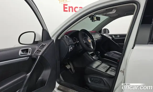Volkswagen Tiguan 2015 2.0 автомат (гидро), миниатюра 10 Volkswagen Tiguan 2015 2.0 автомат (гидро), миниатюра 10