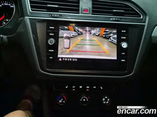 Volkswagen Tiguan 2018 2.0 автомат (гидро), миниатюра 11