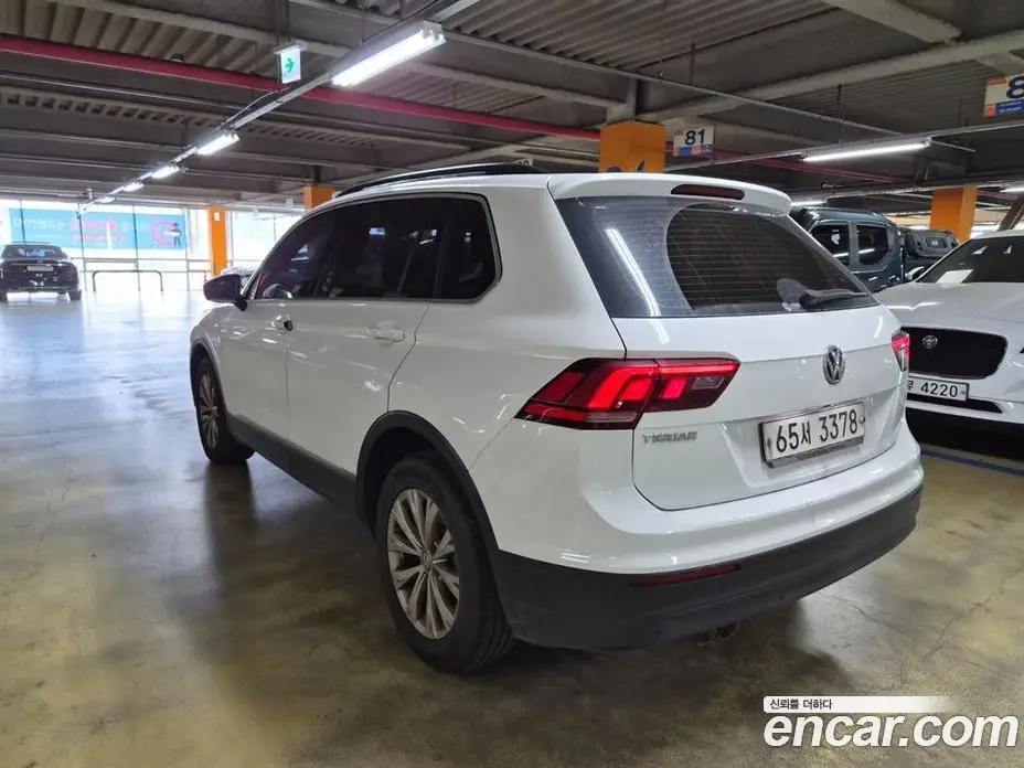 Volkswagen Tiguan 2018 2.0 автомат (гидро), фото 3