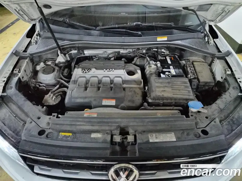 Volkswagen Tiguan 2018 2.0 автомат (гидро), фото 6