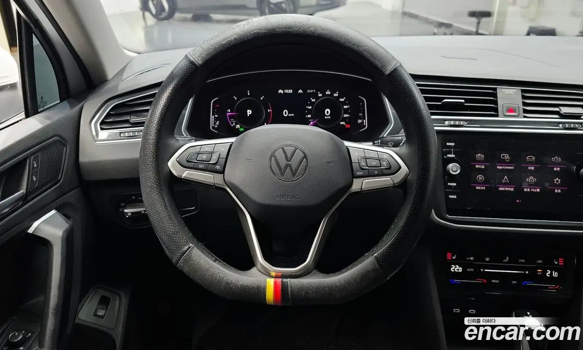 Volkswagen Tiguan 2021 2.0 автомат (гидро), фото 12
