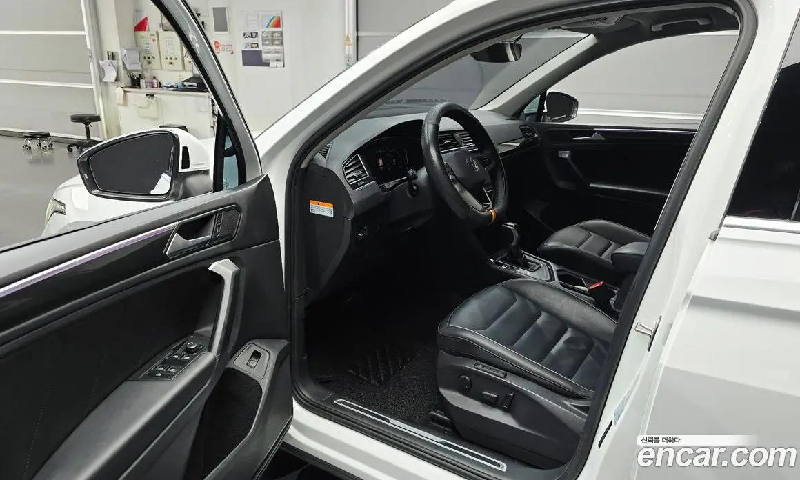 Volkswagen Tiguan 2021 2.0 автомат (гидро), фото 10