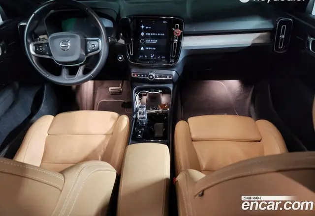 Volvo XC40 2020 2.0 автомат (гидро), миниатюра 7