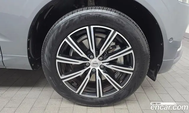 Volvo XC60 2020 2.0 автомат (гидро), миниатюра 5 Volvo XC60 2020 2.0 автомат (гидро), миниатюра 5