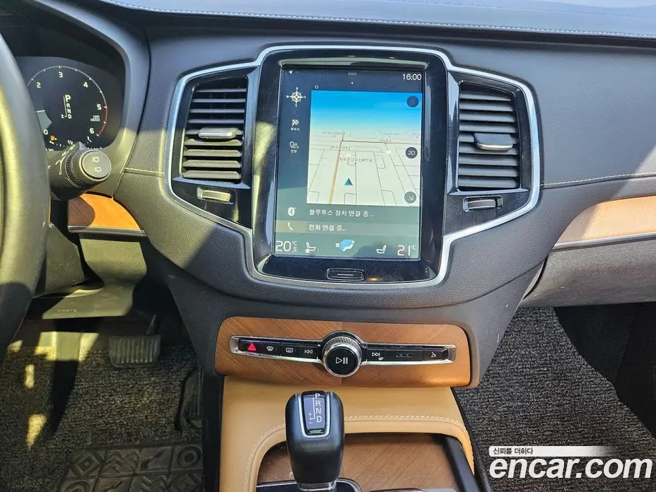 Volvo XC90 2018 2.0 автомат (гидро), фото 17 Volvo XC90 2018 2.0 автомат (гидро), фото 17