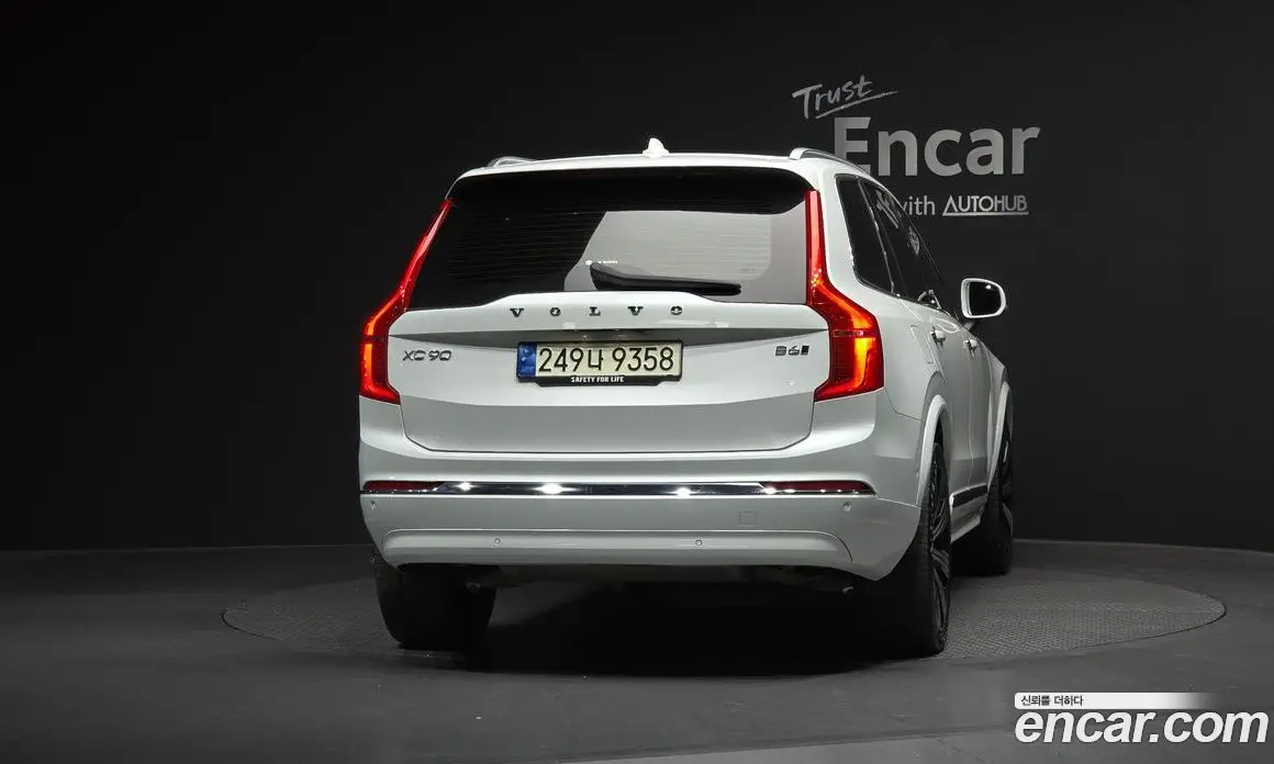Volvo XC90 2023 2.0 автомат (гидро), фото 4