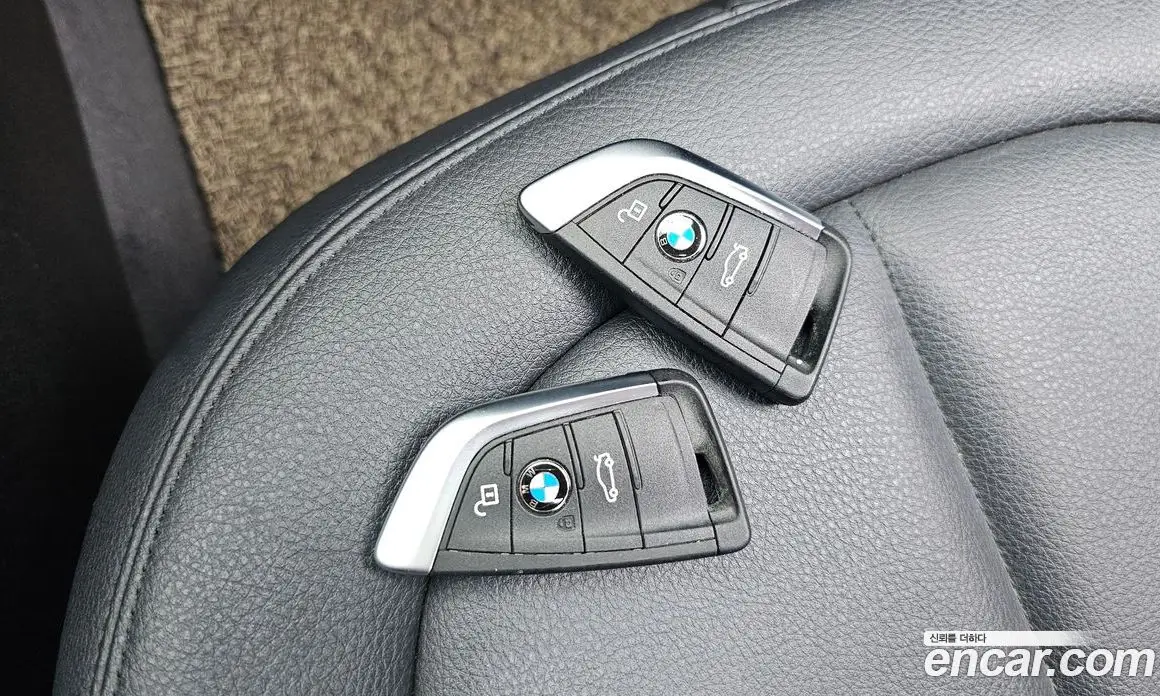 BMW X1 2016 2.0 автомат (гидро), фото 19