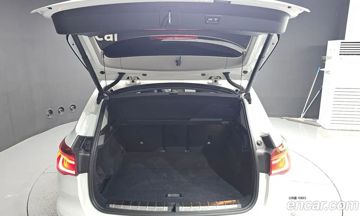 BMW X1 2016 2.0 автомат (гидро), фото 20