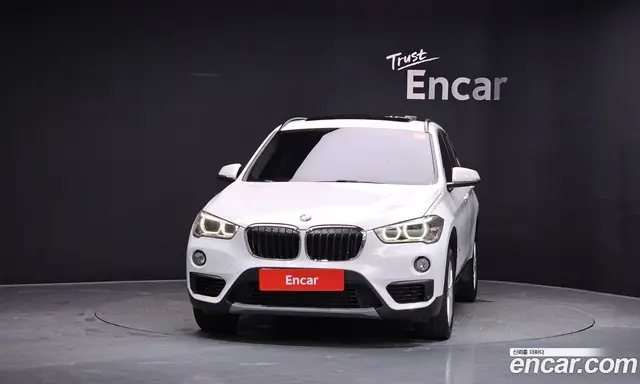 BMW X1 2016 2.0 автомат (гидро), миниатюра 3