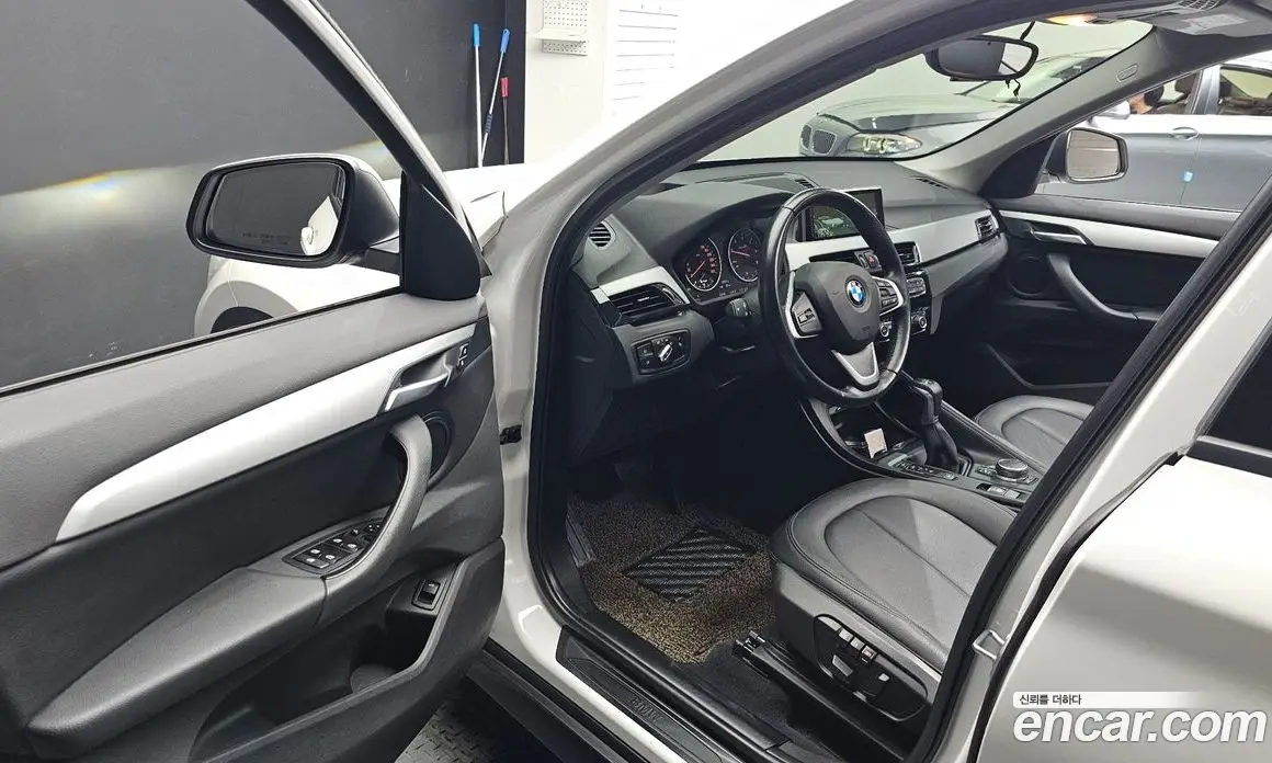 BMW X1 2016 2.0 автомат (гидро), фото 10