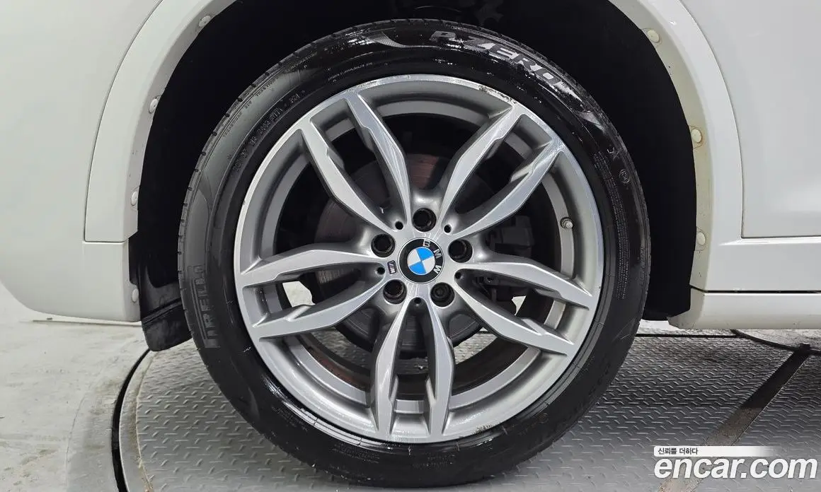 BMW X3 2017 2.0 автомат (гидро), фото 5