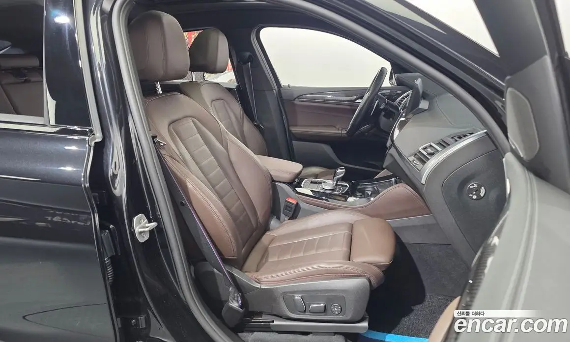 BMW X4 2024 2.0 автомат (гидро), фото 12