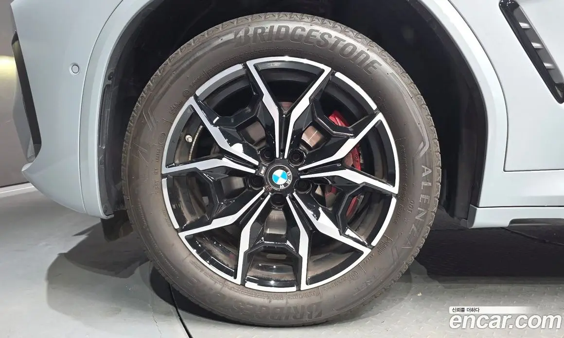 BMW X4 2024 2.0 автомат (гидро), фото 5 BMW X4 2024 2.0 автомат (гидро), фото 5