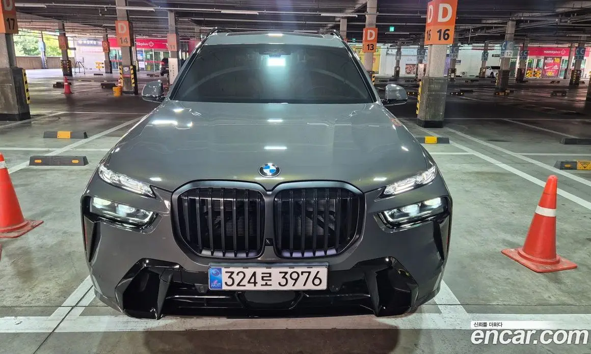 BMW X7 2026 3.0 автомат (гидро), фото 3