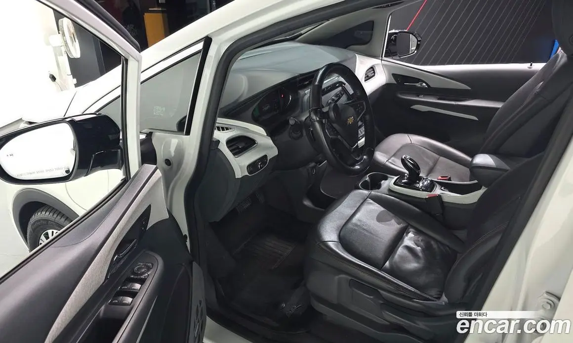 Chevrolet Bolt EV 2018 0.2 автомат (гидро), фото 10 Chevrolet Bolt EV 2018 0.2 автомат (гидро), фото 10
