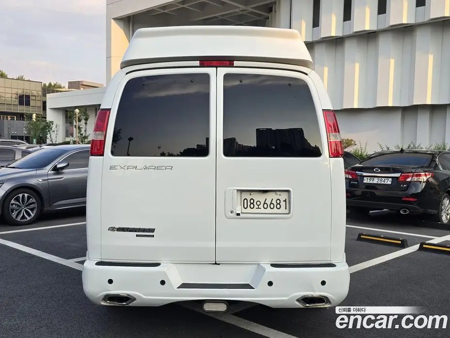 Chevrolet Express Van 2016 6.0 автомат (гидро), фото 4 Chevrolet Express Van 2016 6.0 автомат (гидро), фото 4