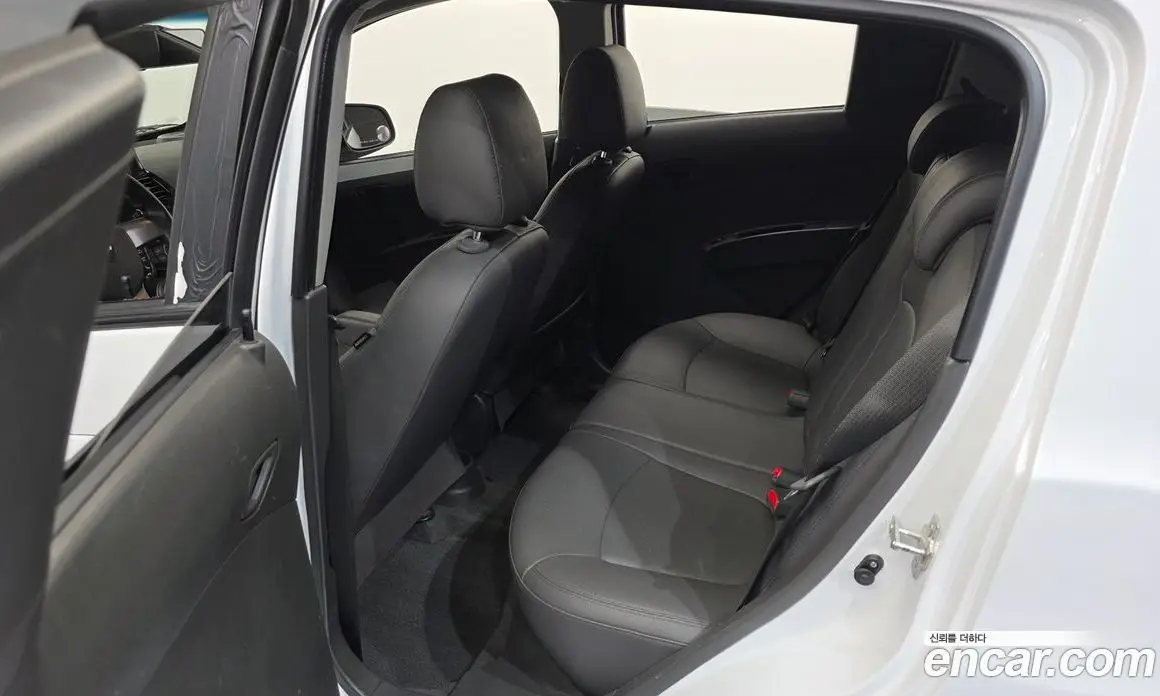 Chevrolet Spark 2014 1.0 автомат (гидро), фото 12