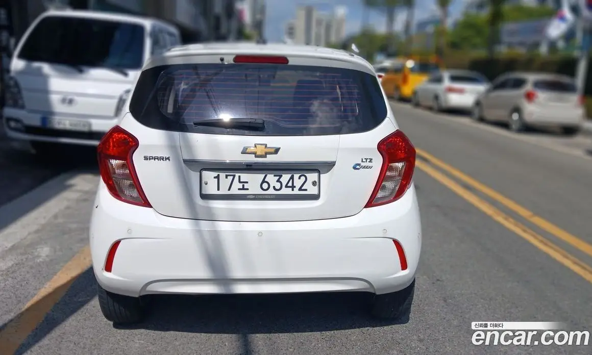 Chevrolet Spark 2017 1.0 автомат (гидро), фото 14