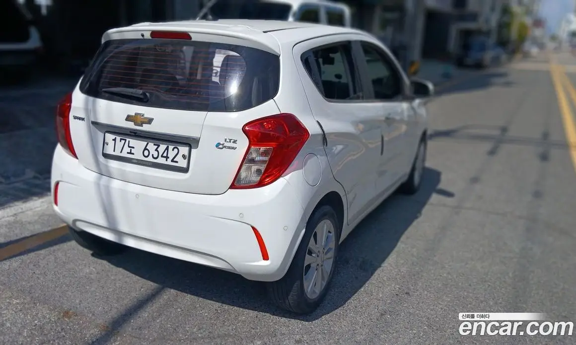 Chevrolet Spark 2017 1.0 автомат (гидро), фото 15