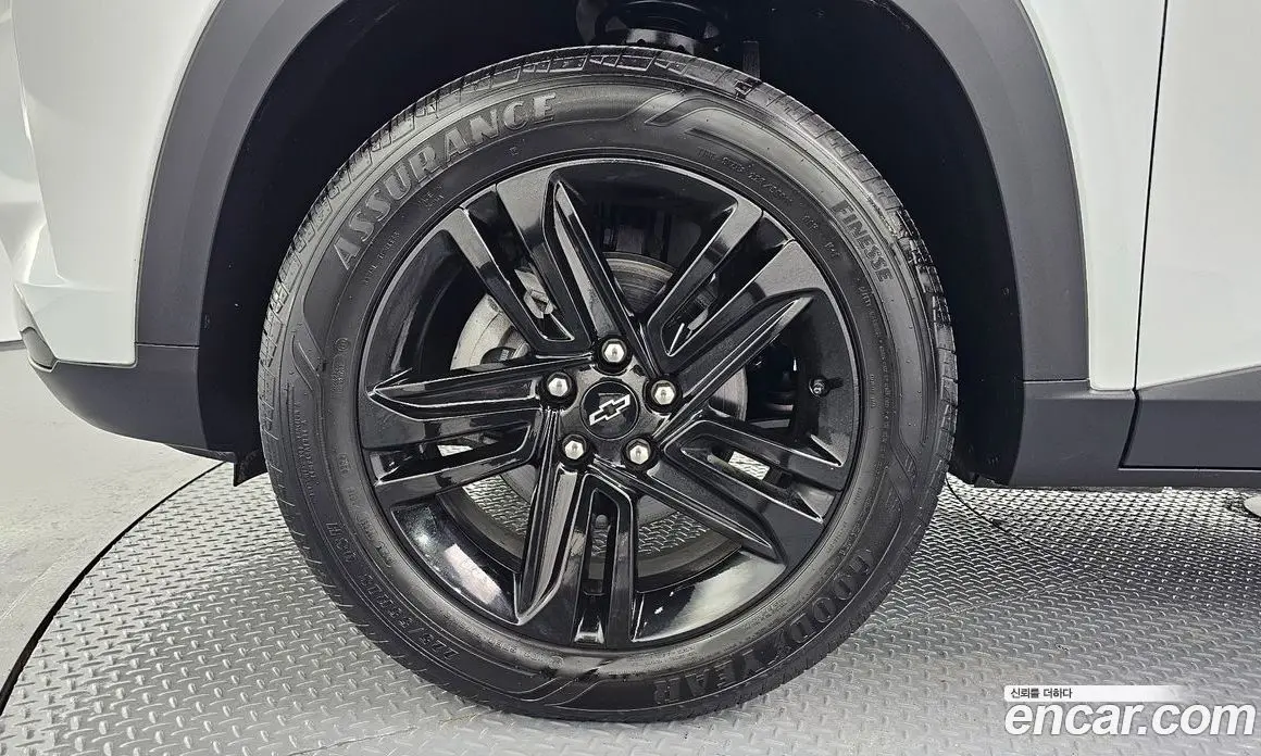 Chevrolet Trax 2024 1.2 автомат (гидро), фото 5