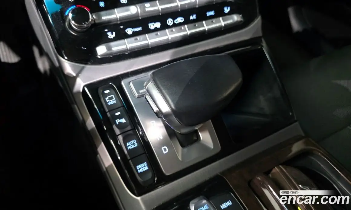 Genesis EQ900 2018 3.8 автомат (гидро), фото 9 Genesis EQ900 2018 3.8 автомат (гидро), фото 9