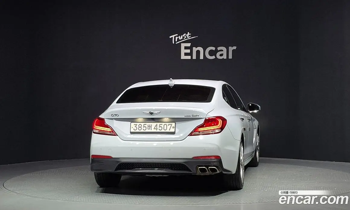 Genesis G70 2019 2.0 автомат (гидро), фото 4 Genesis G70 2019 2.0 автомат (гидро), фото 4