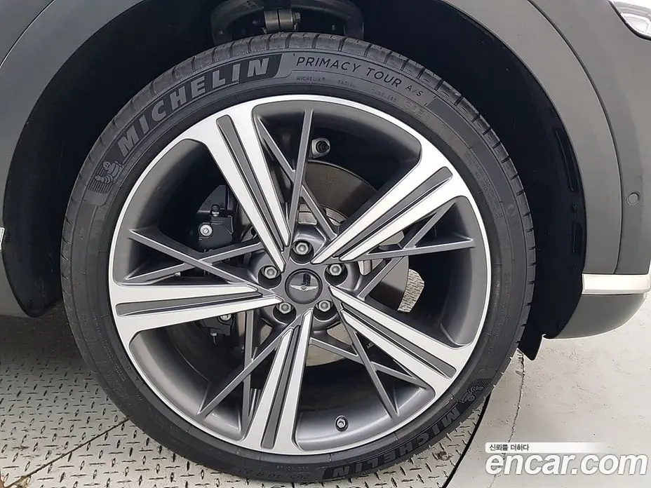 Genesis GV80 2024 2.5 автомат (гидро), фото 5 Genesis GV80 2024 2.5 автомат (гидро), фото 5