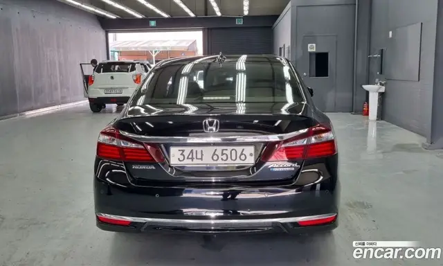 Honda Accord 2017 2.0 автомат (гидро), миниатюра 3 Honda Accord 2017 2.0 автомат (гидро), миниатюра 3