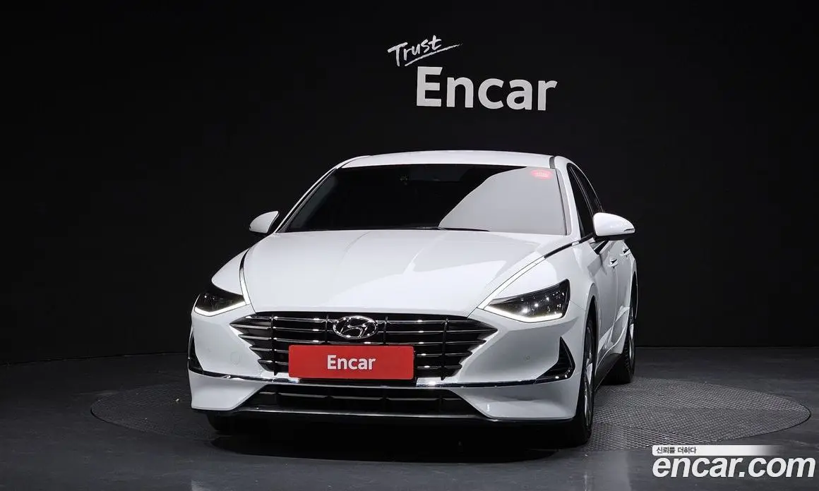 Hyundai Sonata 2019 2.0 автомат (гидро), фото 3