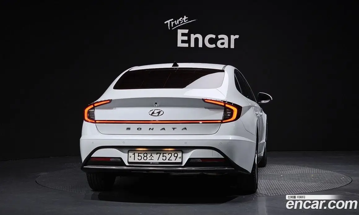 Hyundai Sonata 2019 2.0 автомат (гидро), фото 4