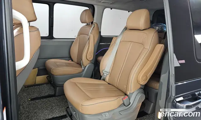 Hyundai Staria 2024 2.2 автомат (гидро), миниатюра 11