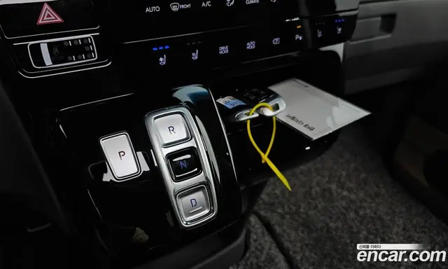 Hyundai Staria 2024 2.2 автомат (гидро), миниатюра 9