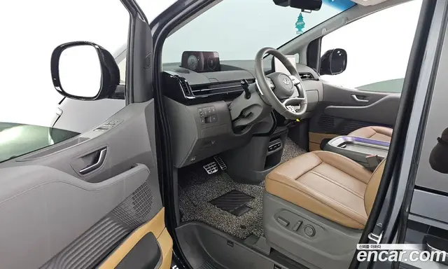 Hyundai Staria 2024 2.2 автомат (гидро), миниатюра 10