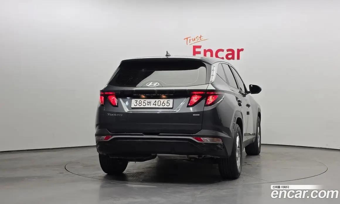 Hyundai Tucson 2023 2.0 автомат (гидро), фото 4
