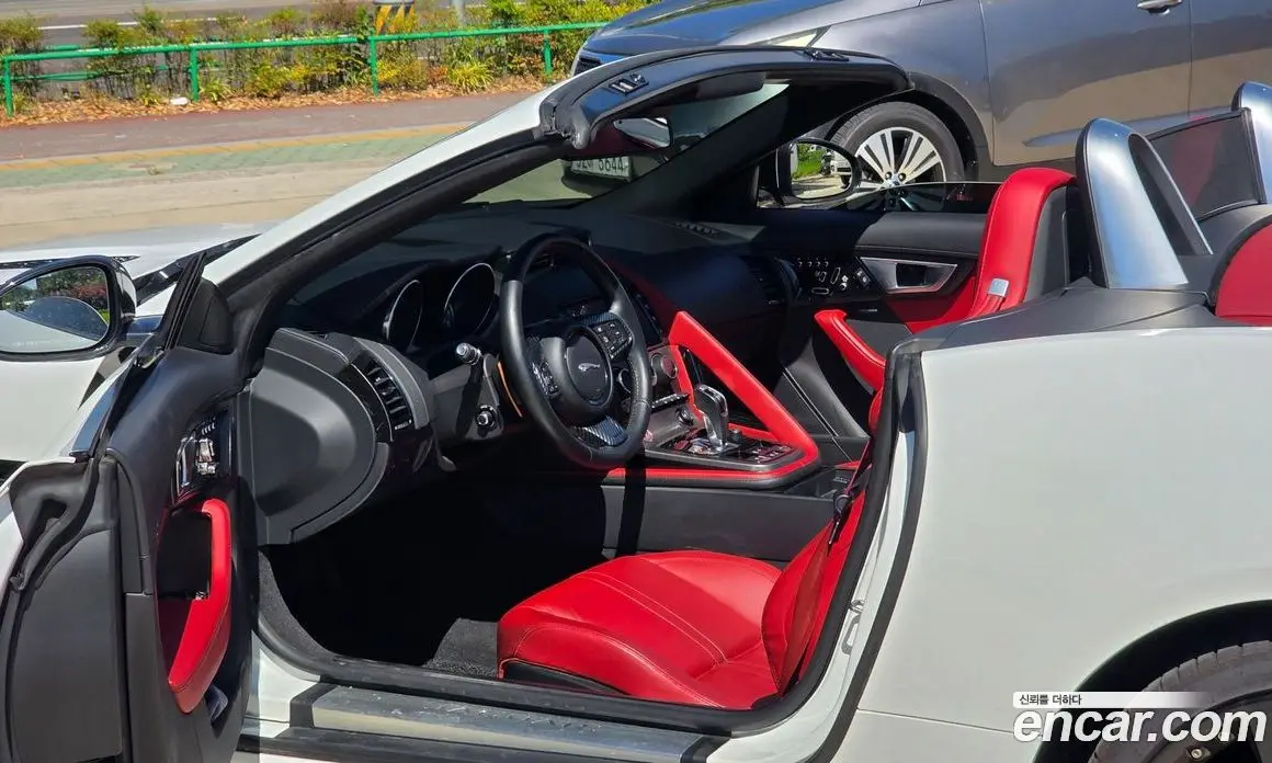 Jaguar F-Type 2015 3.0 автомат (гидро), фото 14