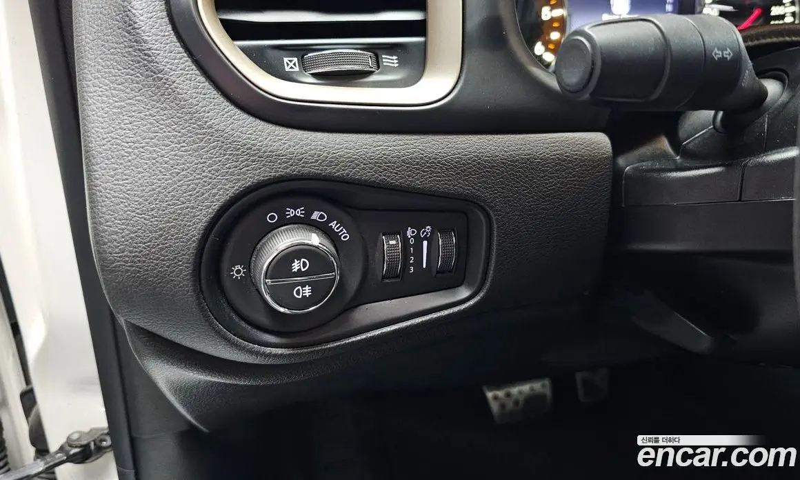 Jeep Renegade 2017 2.0 автомат (гидро), фото 16 Jeep Renegade 2017 2.0 автомат (гидро), фото 16