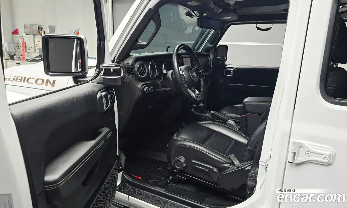 Jeep Wrangler 2018 2.0 автомат (гидро), фото 10 Jeep Wrangler 2018 2.0 автомат (гидро), фото 10