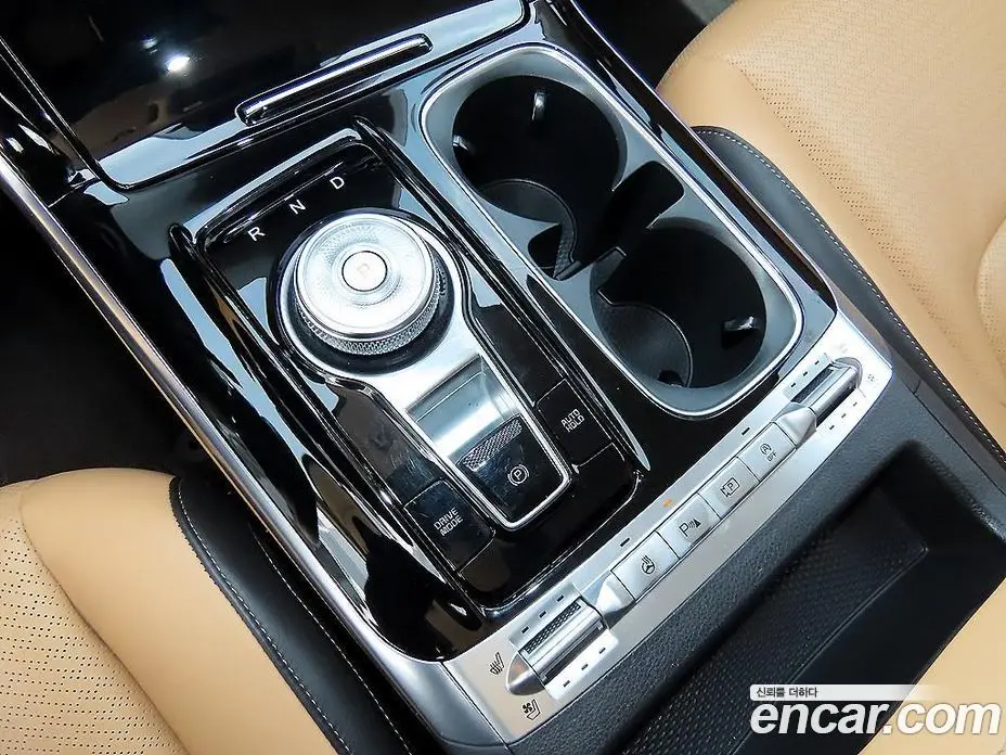 Kia Carnival 2020 2.2 автомат (гидро), фото 11
