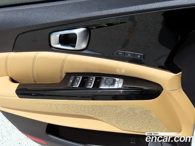 Kia Carnival 2020 2.2 автомат (гидро), миниатюра 12
