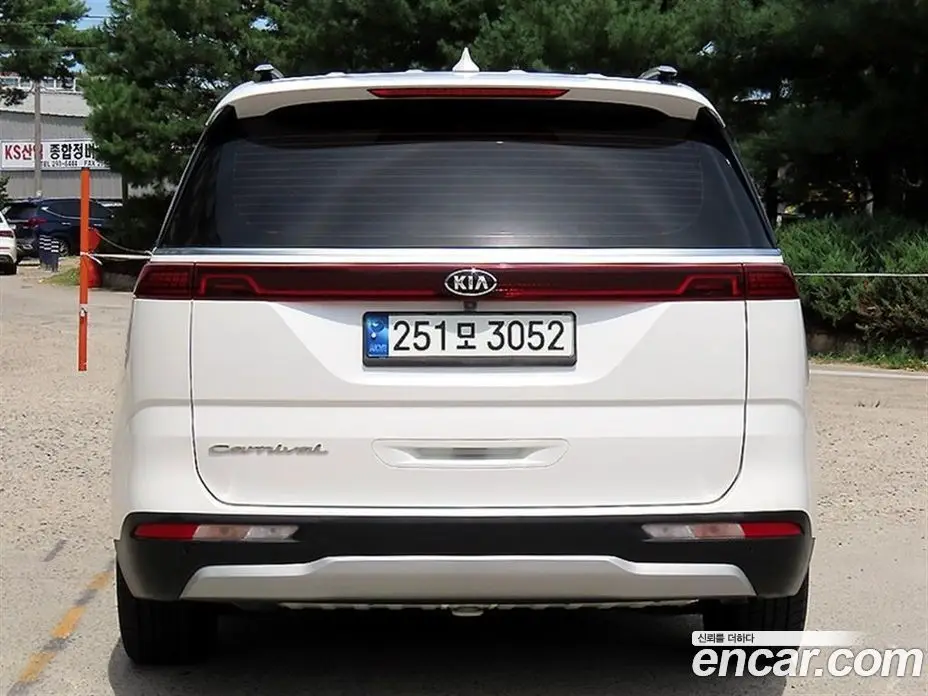 Kia Carnival 2020 2.2 автомат (гидро), фото 4