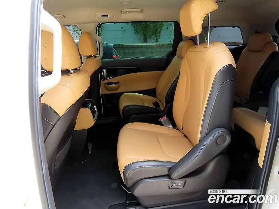 Kia Carnival 2020 2.2 автомат (гидро), фото 6