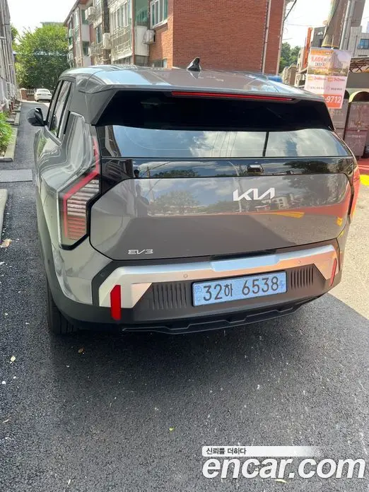 Kia EV3 2026 автомат (гидро), фото 4 Kia EV3 2026 автомат (гидро), фото 4