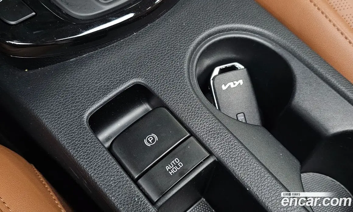 Kia Seltos 2024 1.6 автомат (гидро), фото 16 Kia Seltos 2024 1.6 автомат (гидро), фото 16