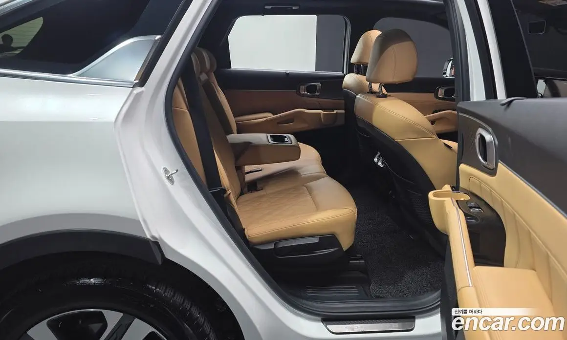 Kia Sorento 2022 1.6 автомат (гидро), фото 12