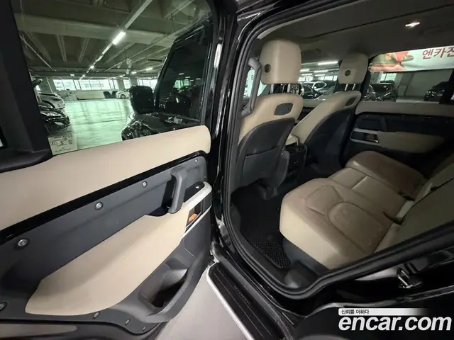 Land Rover Defender 2021 3.0 автомат (гидро), миниатюра 8 Land Rover Defender 2021 3.0 автомат (гидро), миниатюра 8