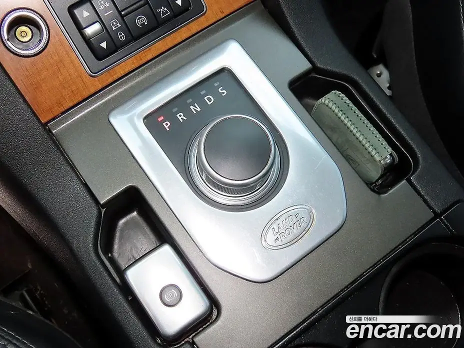 Land Rover Discovery 2014 3.0 автомат (гидро), фото 12