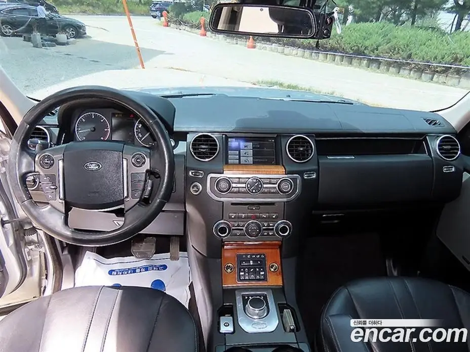 Land Rover Discovery 2014 3.0 автомат (гидро), фото 9