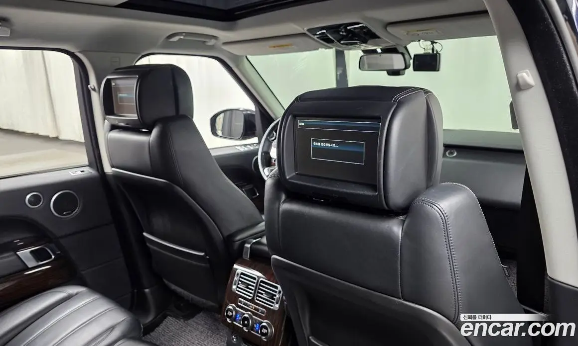 Land Rover Range Rover 2013 4.4 автомат (гидро), фото 17 Land Rover Range Rover 2013 4.4 автомат (гидро), фото 17