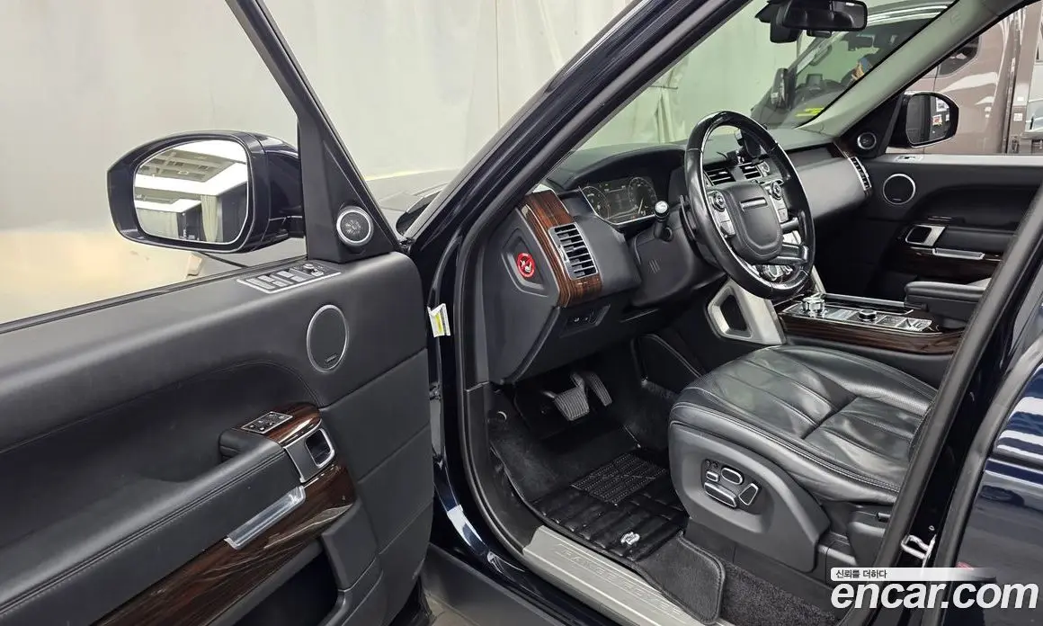 Land Rover Range Rover 2013 4.4 автомат (гидро), фото 10 Land Rover Range Rover 2013 4.4 автомат (гидро), фото 10
